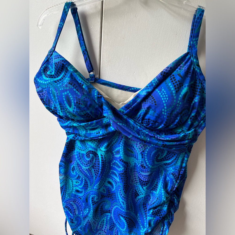 Tankini Top - Picture 2 of 6